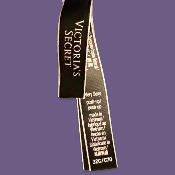 Victoria’s Secret Push Up Bra - Picture 3 of 3